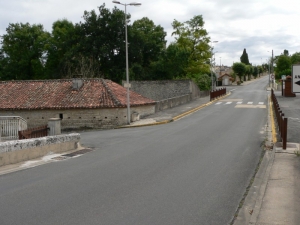 Sur la gauche, la voie qui mène à la vallée (Ph. G. BRANCHUT)