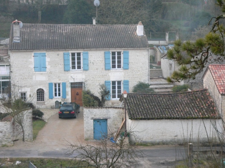 Le 1er presbytère devenu maison privée à ce jour (Ph. G. BRANCHUT 2009)